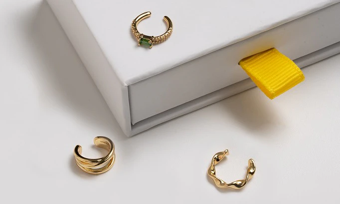 Earcuffs