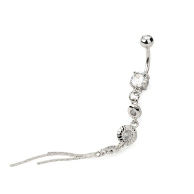 Umbigo piercing com pendente elegante