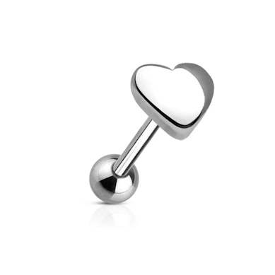 Língua piercing com um coração