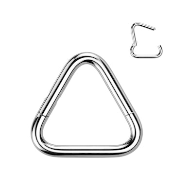 Argola articulada triangular em titânio