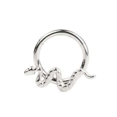 Argola articulada em titânio com serpente