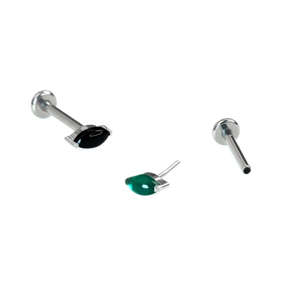 Labret em titânio com pedra natural