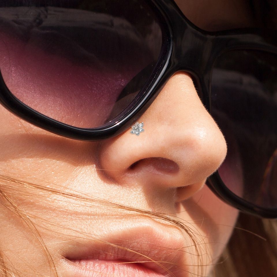 Nariz piercing de ouro 14 quilates com flor