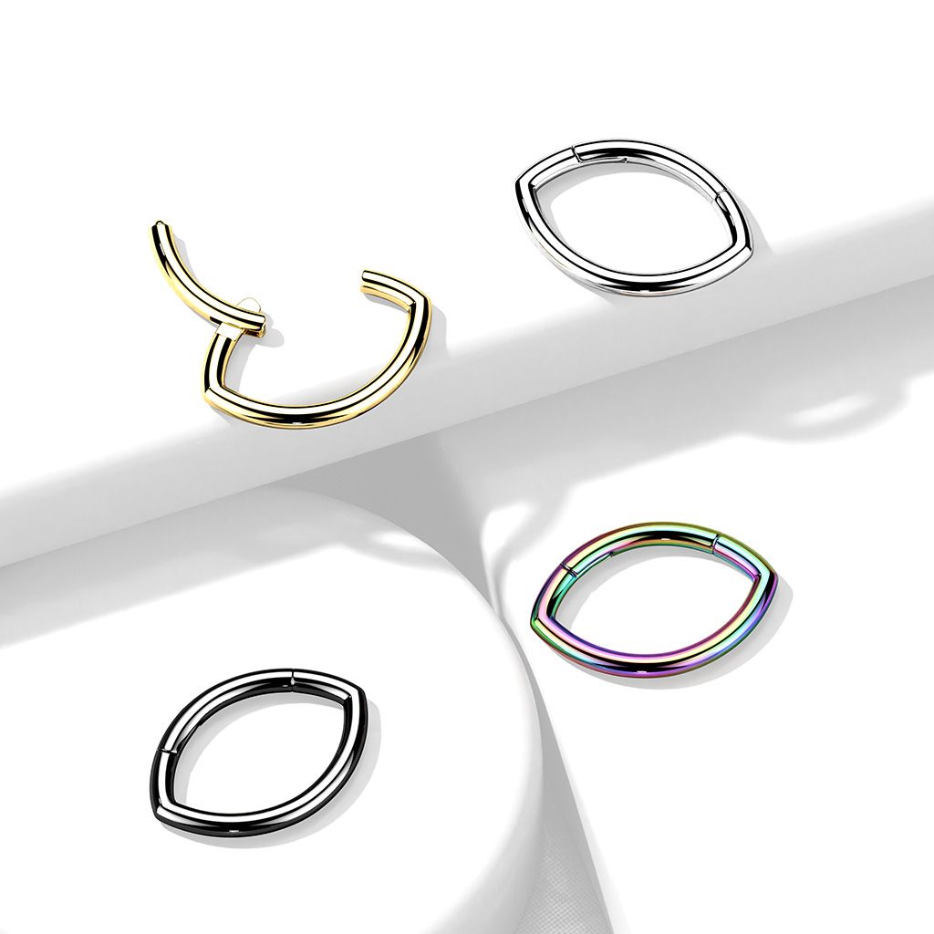 Argola articulada oval em titânio