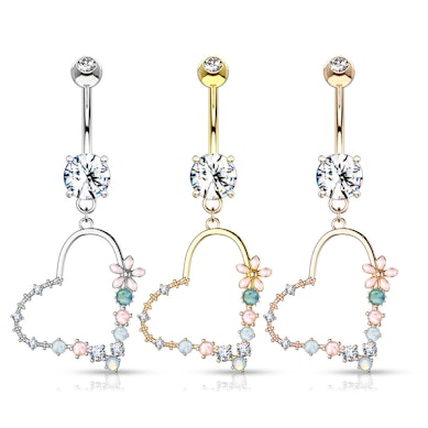 Umbigo piercing com pendente de coração e opalas.