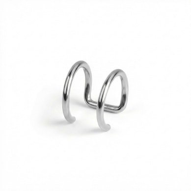 Orelha piercing falso