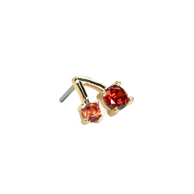 Cerejas de ouro 14k em topo de encaixe