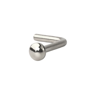 Nariz piercing com desenhos diferentes