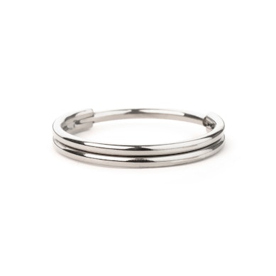 Argola articulada com efeito de argola dupla