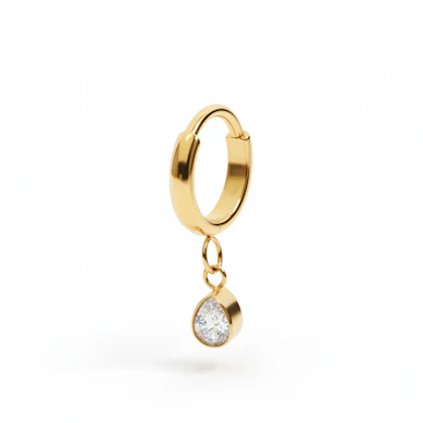 Argola de titânio com pendente em forma de gota