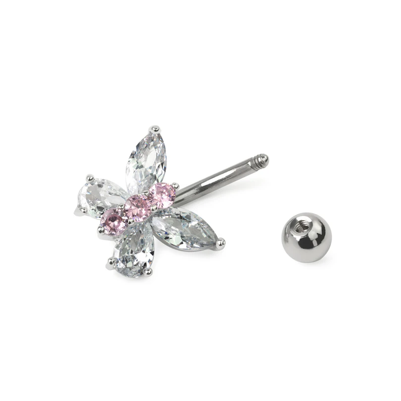 Umbigo piercing com uma borboleta de cristais