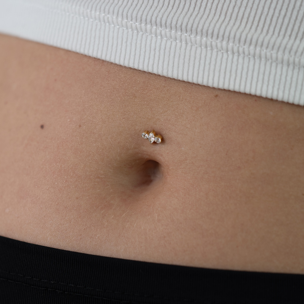 Joia para o umbigo flutuante em titânio com pedra marquise no centro