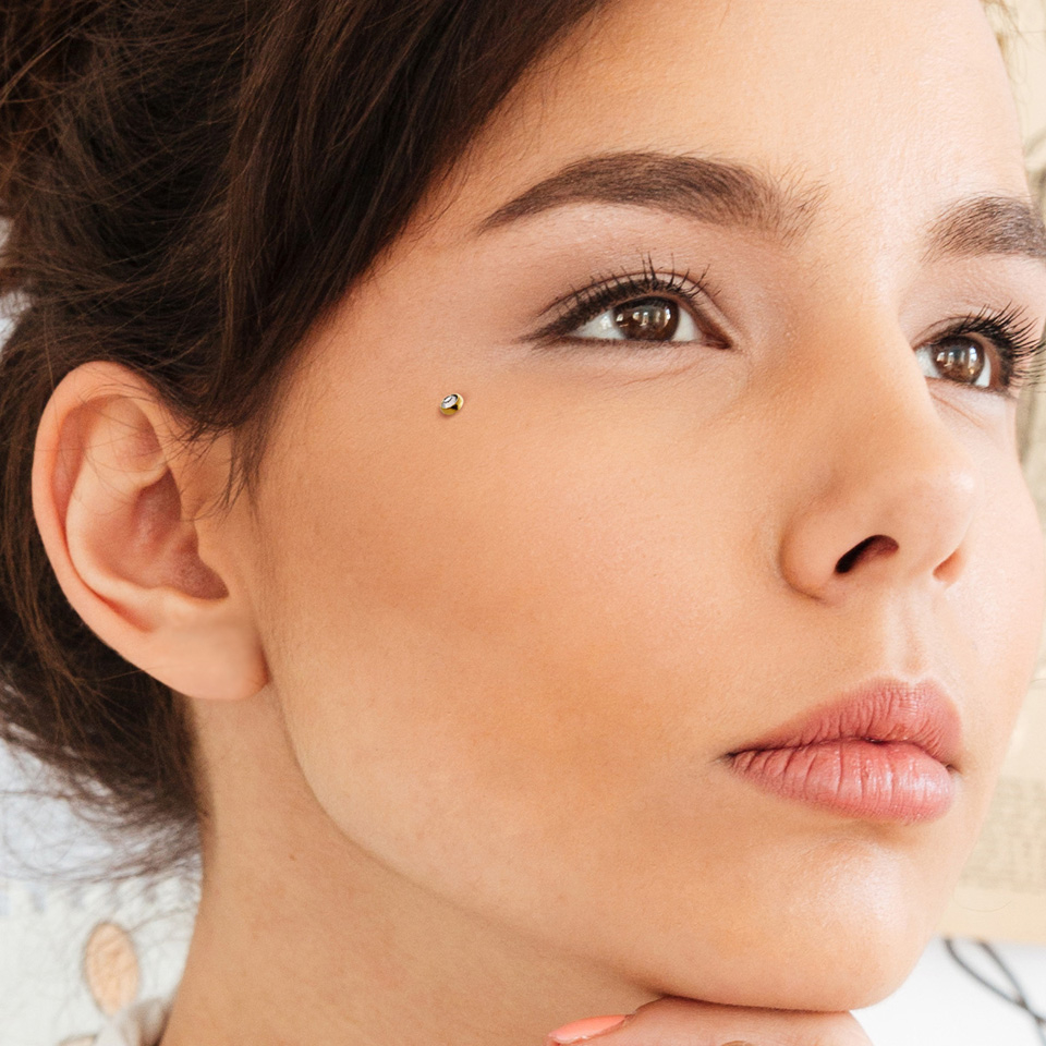 Microdermal topo com pedra em várias cores
