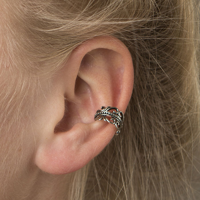 Earcuff com ornamentos