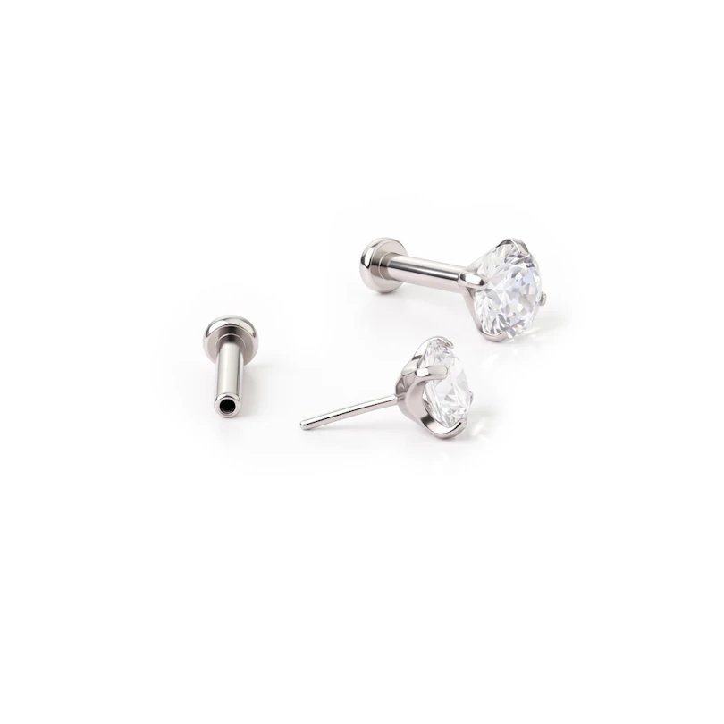 Labret de encaixe em titânio com pedra presa com garras