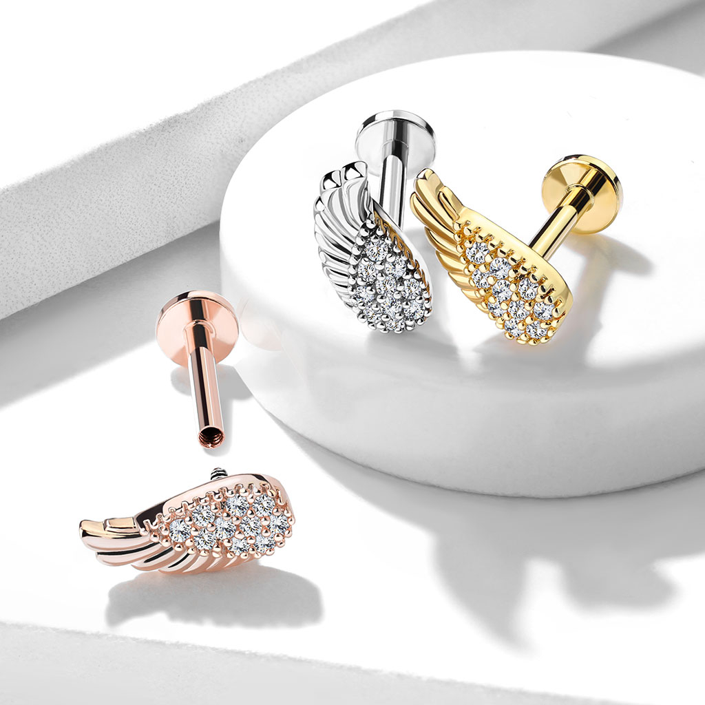 Labret em forma de asa de anjo com imensas pedras