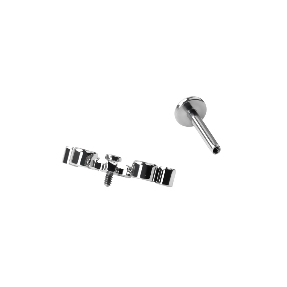 Labret em titânio com flor central e zircónias cúbicas