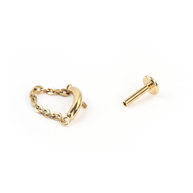 Labret de barra curva em titânio com corrente
