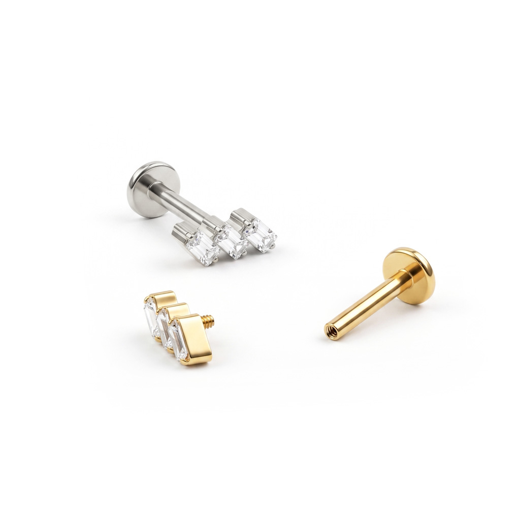 Labret de titânio com pedras em corte baguette