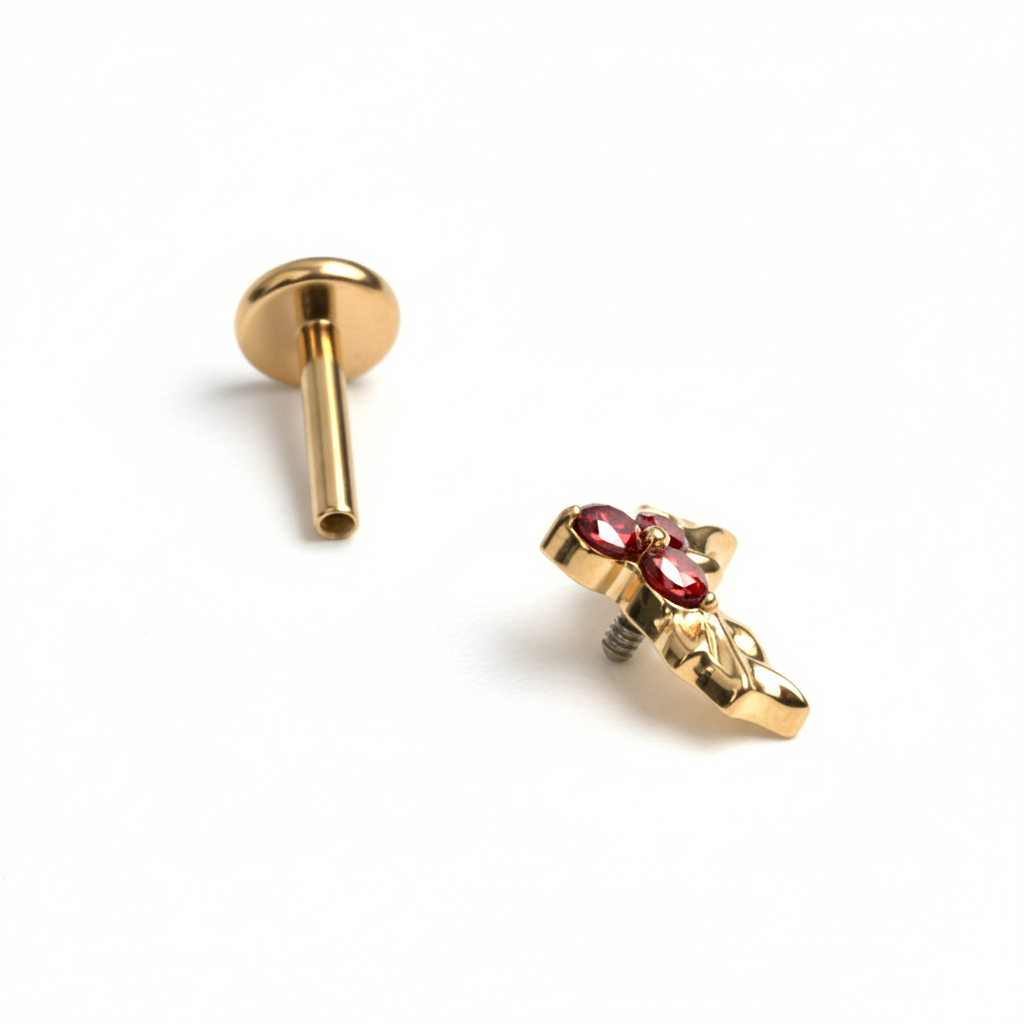 Labret em titânio com azevinho