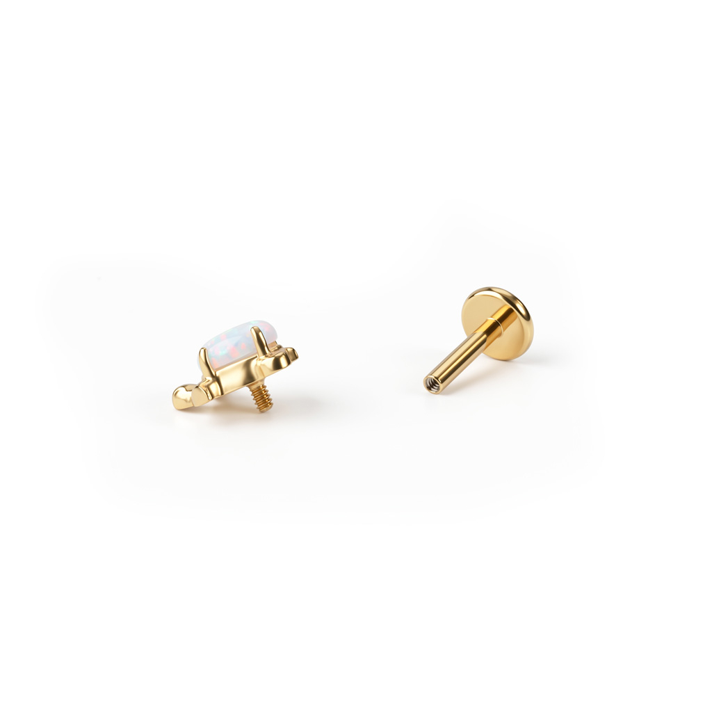 Labret tartaruga em titânio com opala