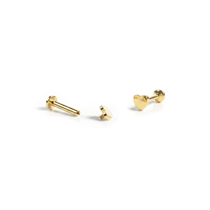 Labret com design de coração