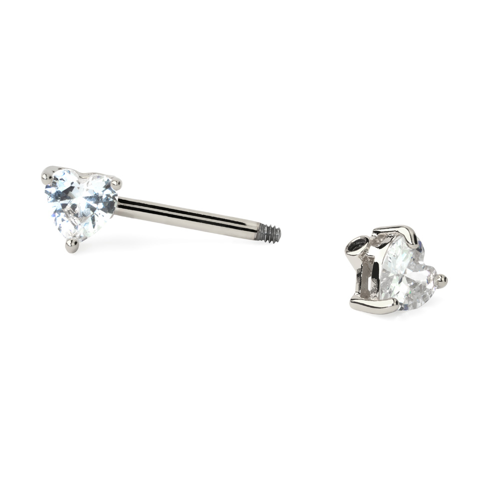 Mamilo piercing com zirconias em forma de coração