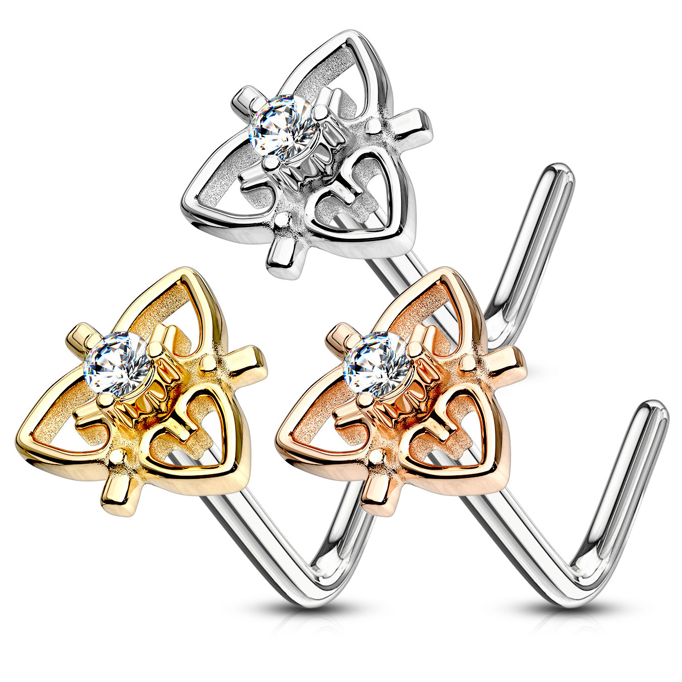 Nariz piercing com corações filigrana e pedra central