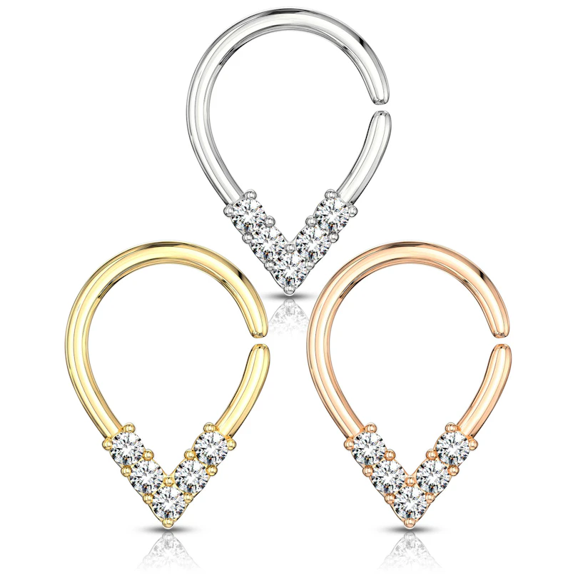 Argola em forma de gota com pedras brilhantes