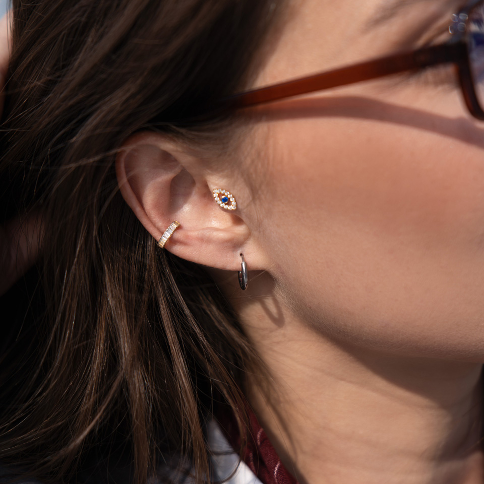 Par de huggies de titânio