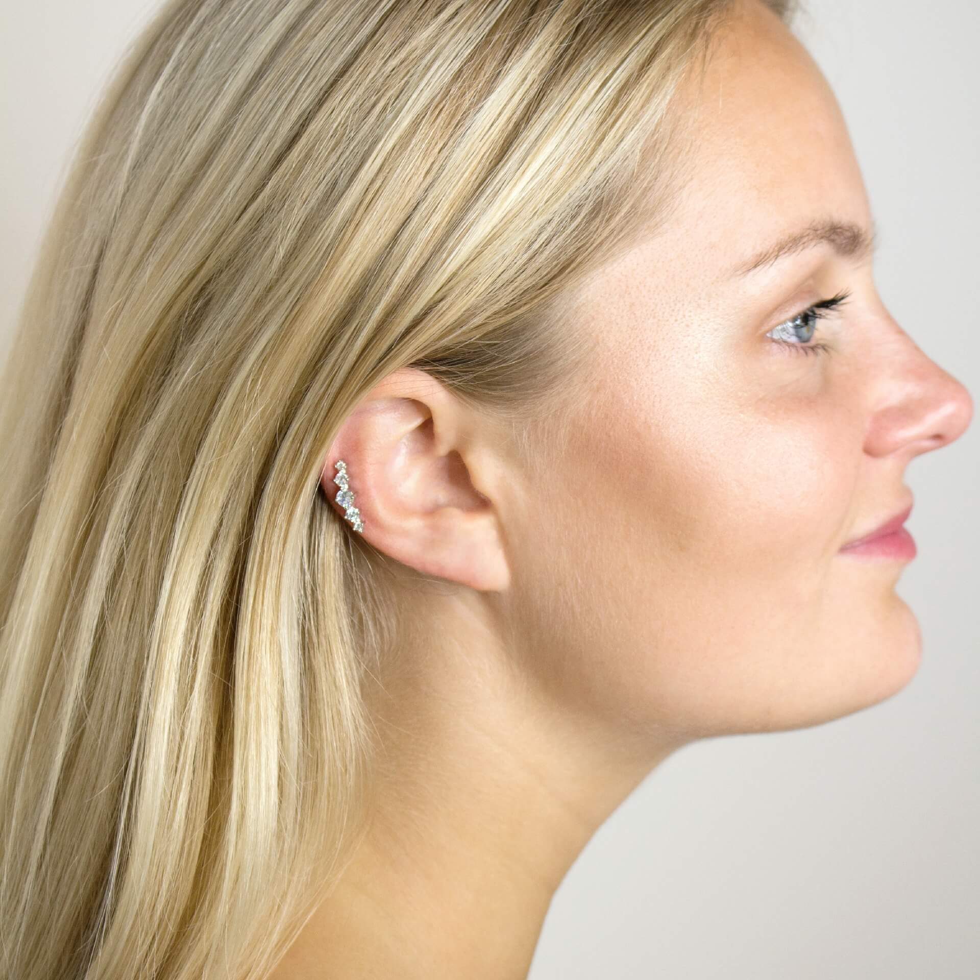 Joia para o helix com conjunto de pedras
