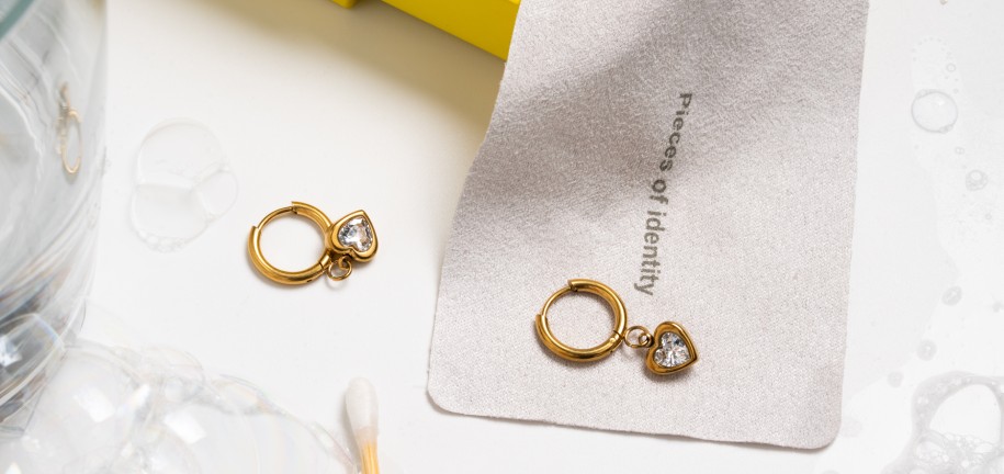 Como desinfetar joias para piercing?